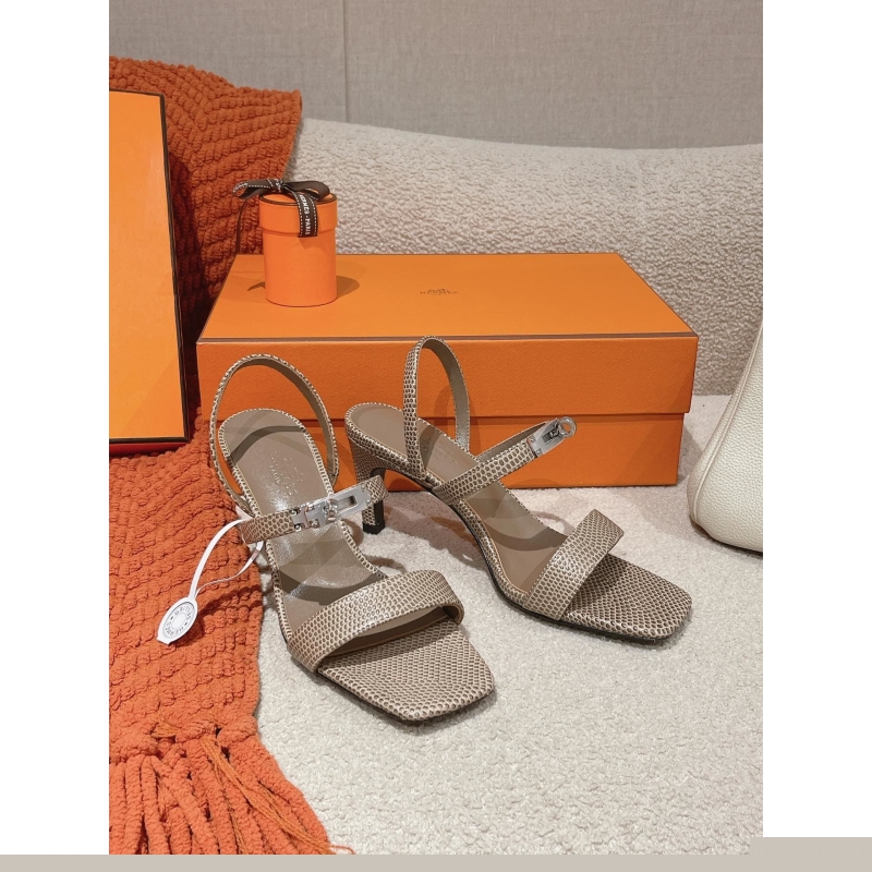 H**mes sandals